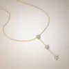 505 95 95 177 قلادة زهرة الجنية الثلاثية الحمراء (ق)