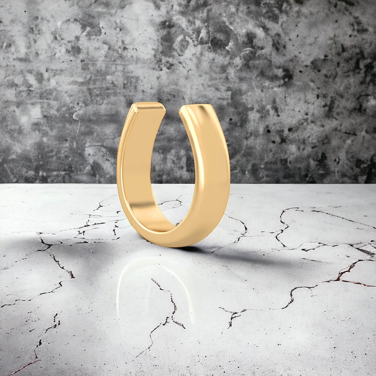 Lips Sterling Silver Ring plated in 18K Gold (No 54) main image 1