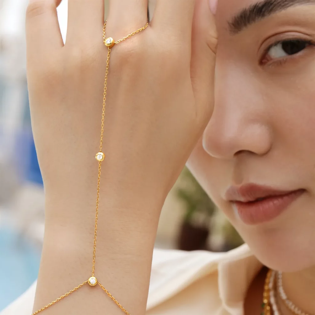 showcasing the 'Rich and Bold' collection: "Intricate gold jewelry from Aquae Jewels' Rich and Bold collection, featuring ornate designs that reflect Arabic heritage, perfect for Ramadan elegance."