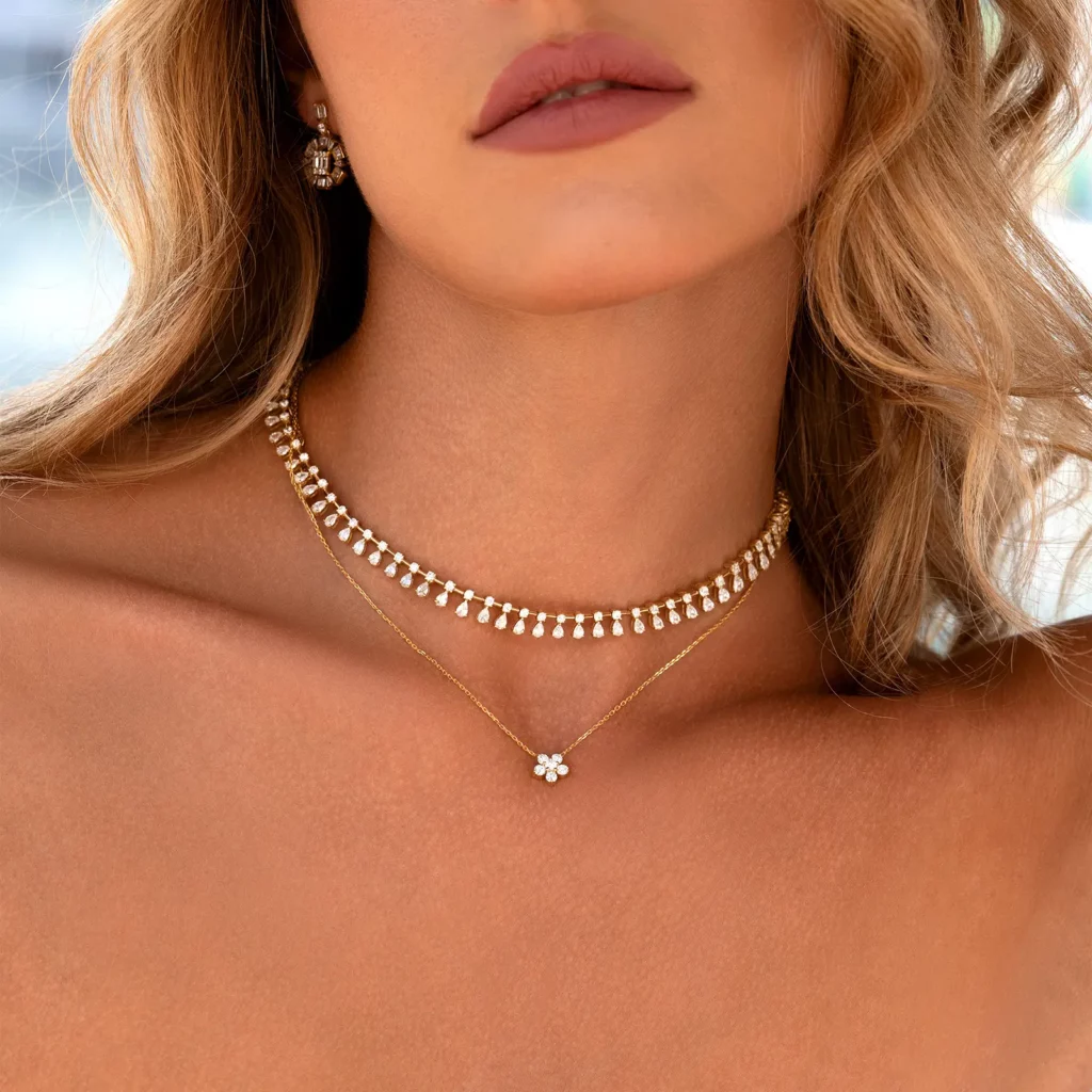 13 Reasons Handcrafted Gold And Diamond Choker Necklaces Are The Pinnacle Of Artisanal Luxury - Aquae Jewels - Exquisite Jewelry in 18k Gold & Diamonds | Dubai