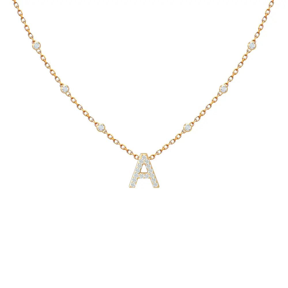 قلادة بحرف A مرصعة بالماس Y